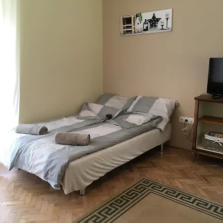 Csillagkert Vendeghaz Διαμέρισμα *